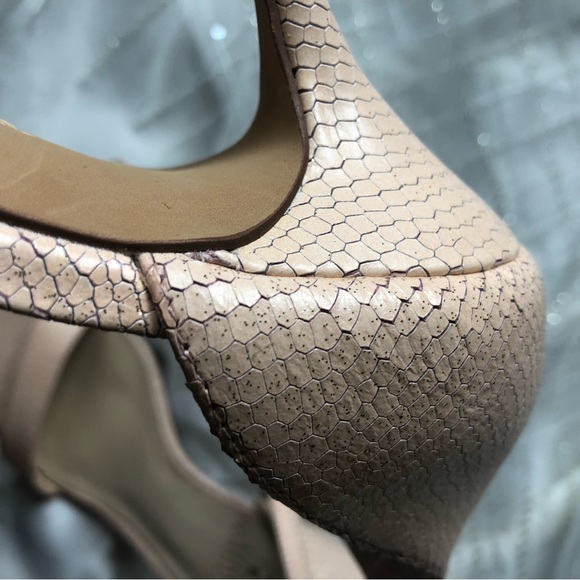 Vince Camuto Light Pink Snake Pattern with Gold Sparkle Heeled Sandals - Picture 10 of 16